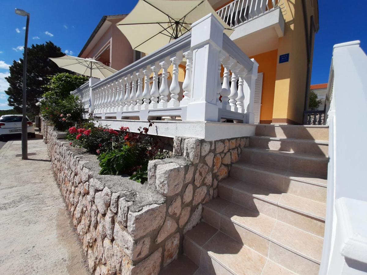 Apartments Pavelic โนวีวีโนดอลสกี ภายนอก รูปภาพ
